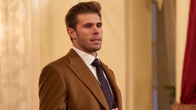 abc_bachelor_022823691342