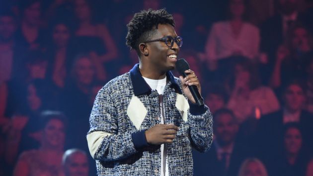 m_brelandcmaawards2022abc154368