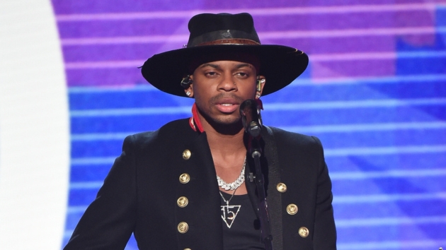 jimmieallen2022americanmusicawardsabc814337