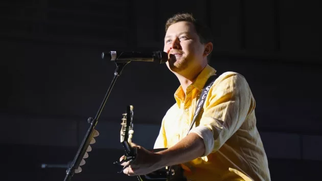 getty_scottymccreeryyellowshirtguitar670818