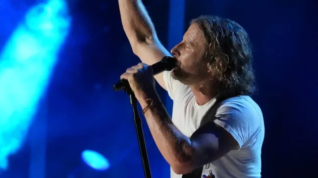 m_dierksbentleycmafest2023performanceabc123323