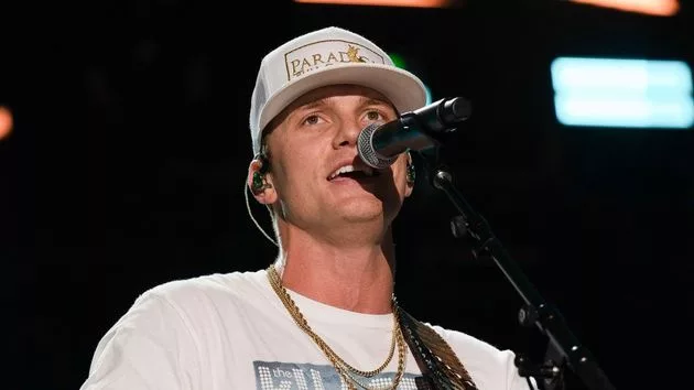 m_parkermccollumcmafest2022abc-1928097