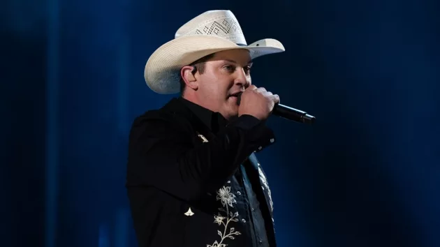 m_jonpardicmafest2023onstageabc648520