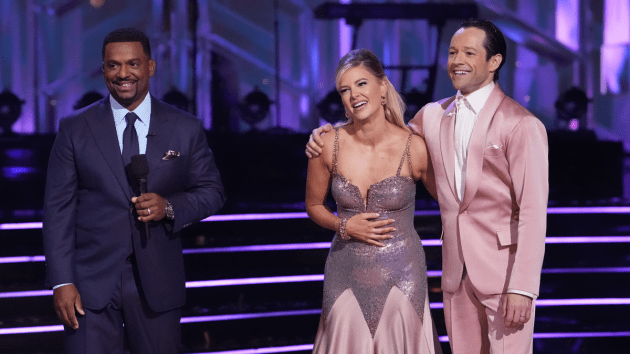 e_dancingwiththestarsarianamadix_101123703752