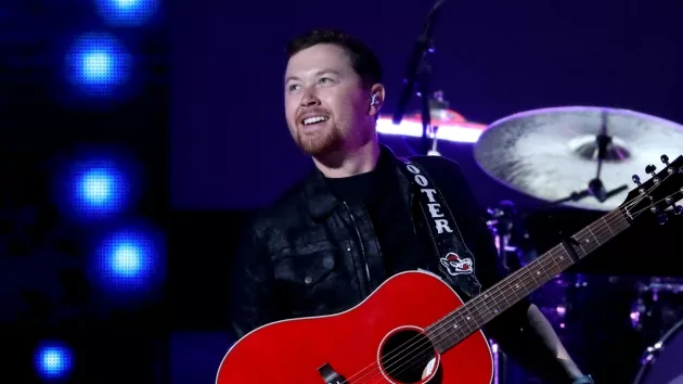 getty_scottymccreeryblackshirt357961