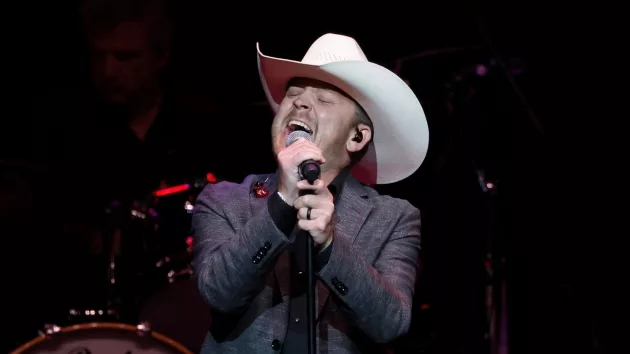 g_justinmooreatributetoronniemilsap2023449066