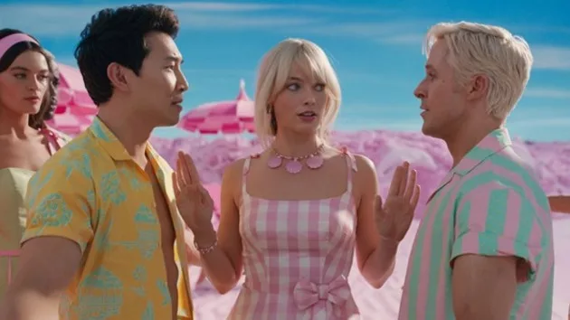 e_barbie_trio_01112023260711