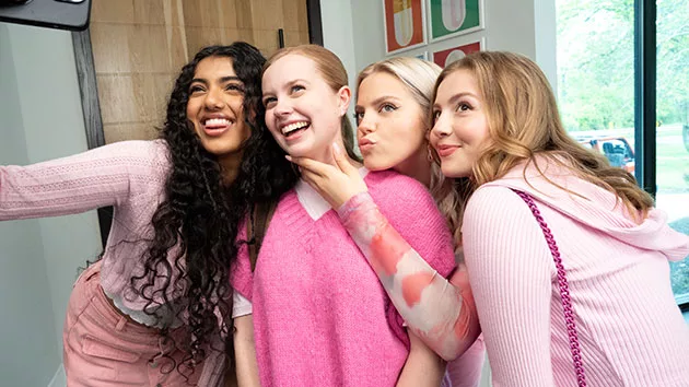 e_meangirls_011524622113