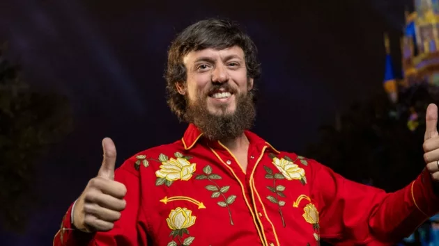 m_chrisjansonthewonderfulworldofdisneyabcdisneyparks980283