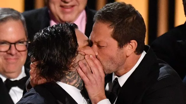 getty_mattyandebonkiss_011524891405