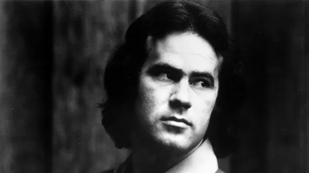 getty_daveloggins_0671224143759