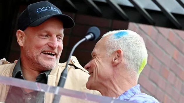 getty_woody_harrelson_flea_08072024227893
