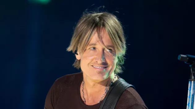 m_keithurban2024cmafestdisneylarrymccormack172194