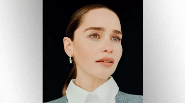 e_emilia_clarke_08262024639073