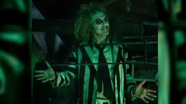 e_beetlejuice_keaton_03222024309213
