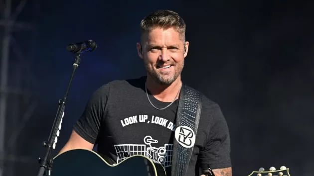 g_brettyoungcountrysummermusicfestival2024777336