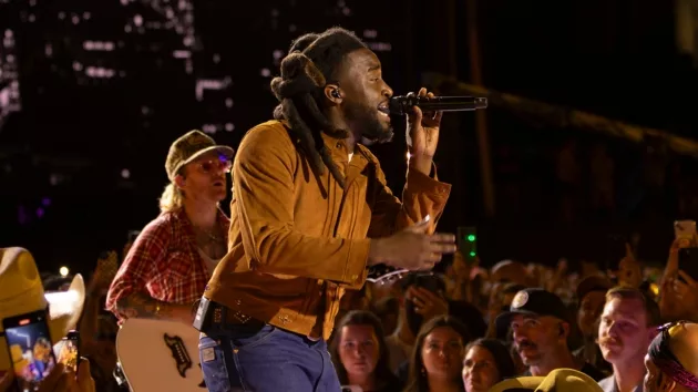 m_shaboozey2024cmafest3disneytanneryeager70006