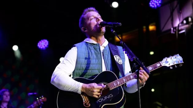 g_brettyoungnashvilleshowdecember20249245