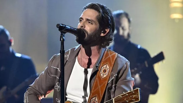 m_thomasrhetttonightshownbc2024474461