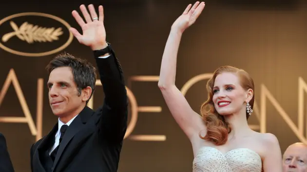getty_benstillerjessicachastain_091825370147
