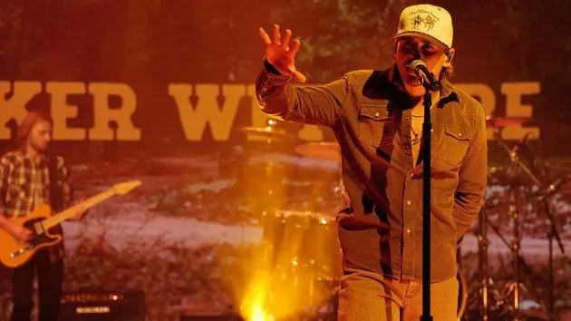 m_tuckerwetmoreonkimmel_111725834719