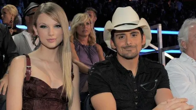 getty_taylorswiftbradpaisley_011426_0235538