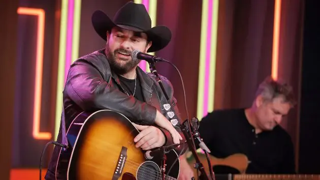 getty_chrisyoung_031626983297