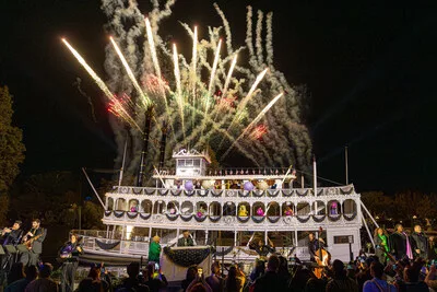 disneyland_tiana_opening_moment831773