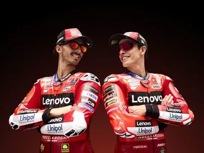 carrera_ducati_riders371036