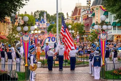 disneyland_resort_70th_anniversary_flag_raising620149