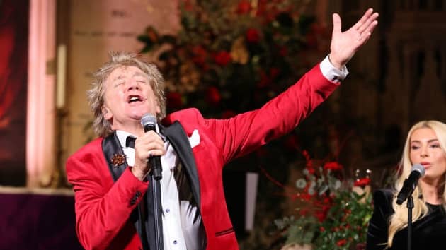 getty_rodstewart630_121721
