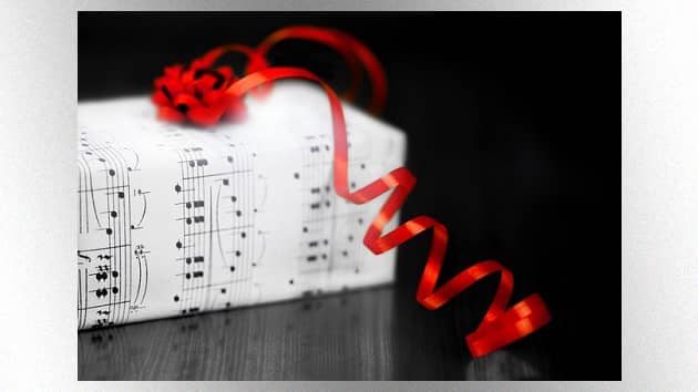 getty_musicbirthdaygift630_122621