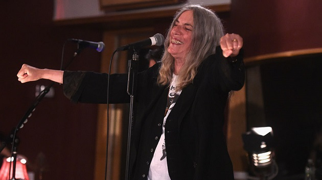 getty_pattismith630_atelectriclady_012022