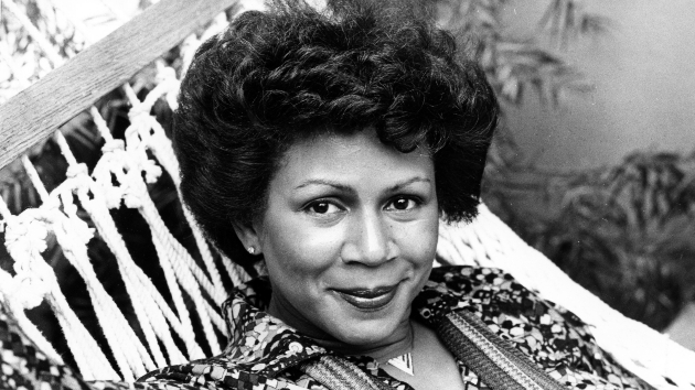 getty_minnieriperton_040522-2