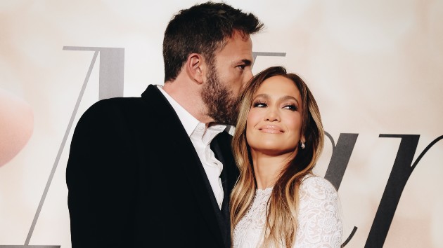 getty_jennifer_lopez_ben_affleck_04132022