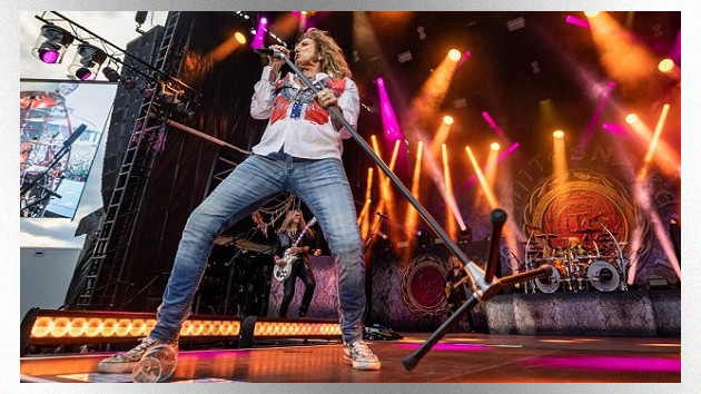 getty_whitesnake630_062722