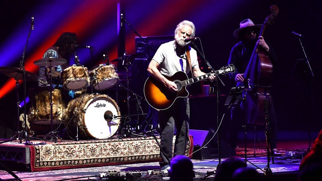 getty_bobweir26wolfbros630_072722