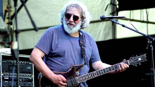 getty_jerrygarcia630_080422