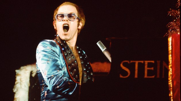 getty_eltonjohn1973_092322