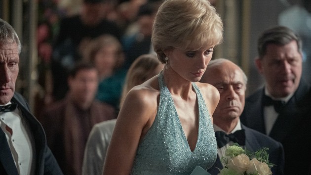 e_the_crown_diana_2_10142022-2