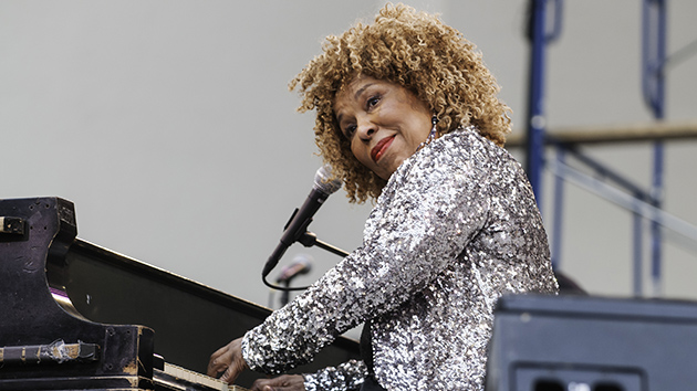 getty_roberta_flack_111422