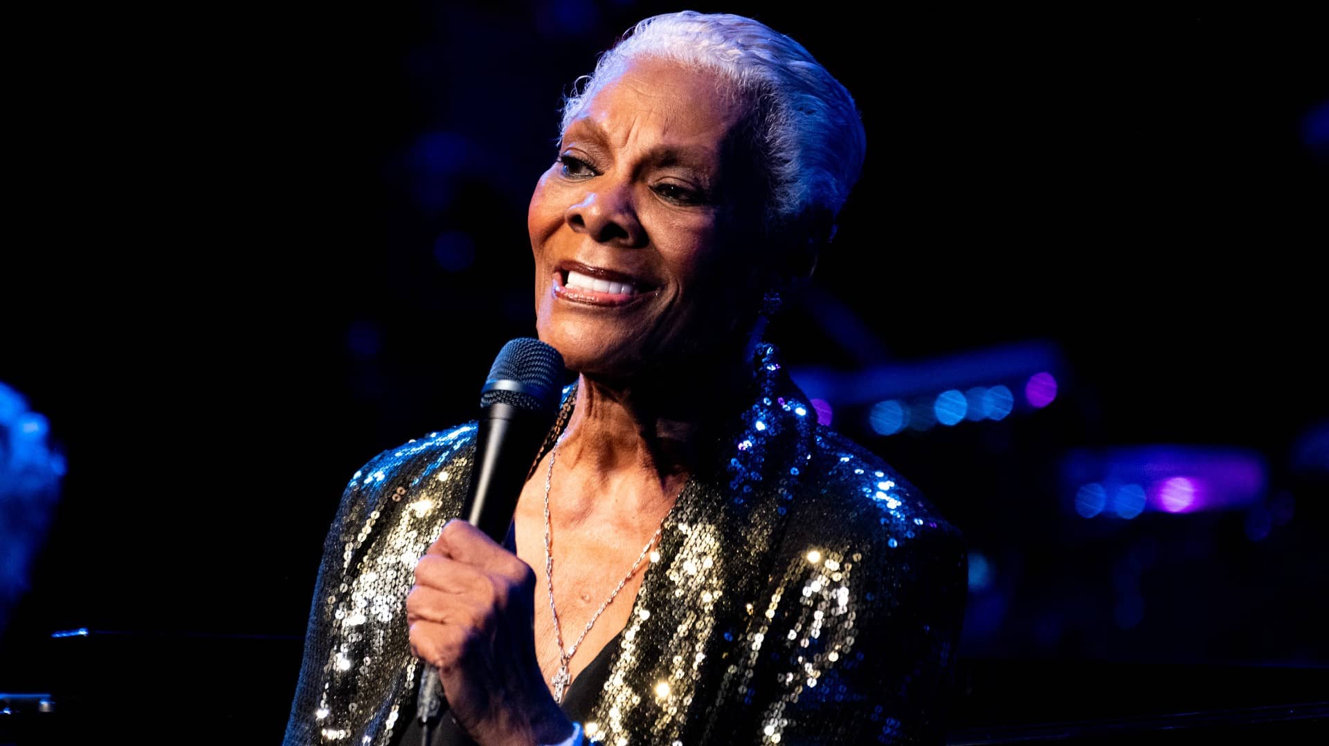 getty_dionnewarwick_121922