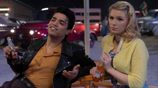 e_grease_pink_ladies_2_03222023618639