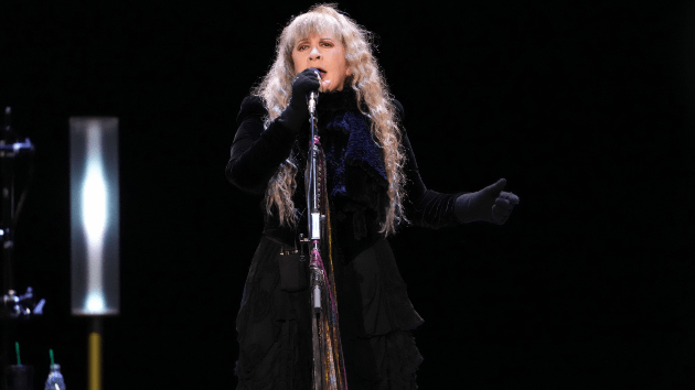 getty_stevienicks_03232349169