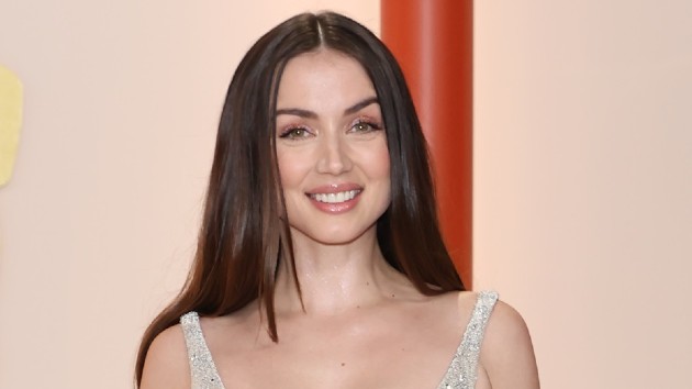 e_ana_de_armas_04042023447015