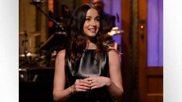 e_ana_de_armas_snl_04172023183813