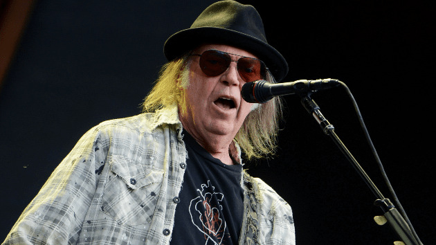 getty_neilyoung_021323500190