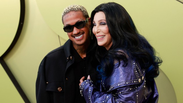 getty_cherandalexander_050223185149