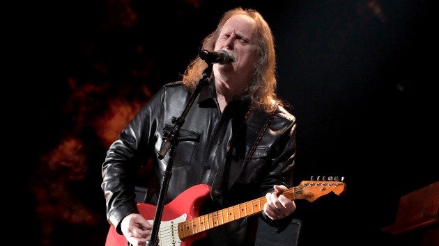 getty_warrenhaynes_051223922391