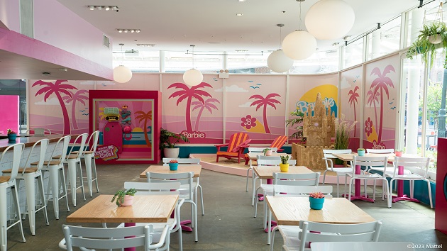 e_barbie_cafe_05162023618130